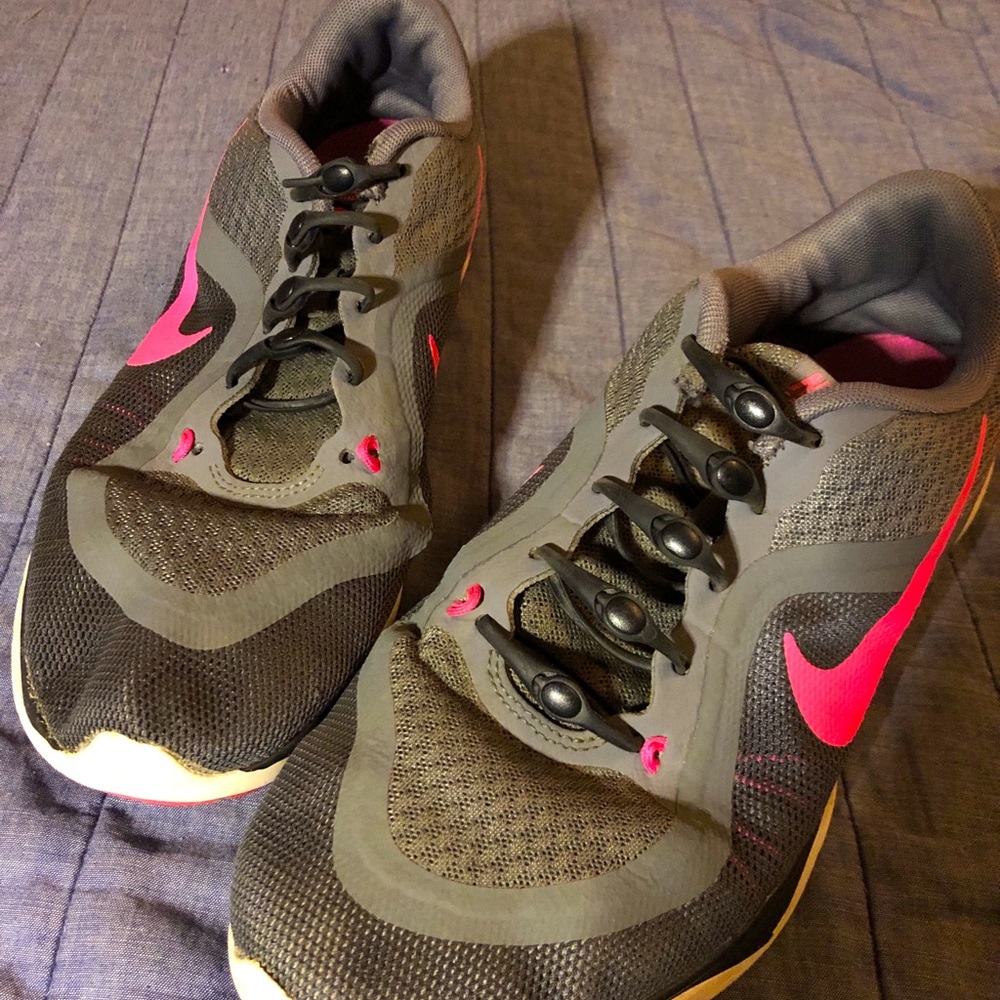 Nike Flex TR 6  Gray Pink Running Shoes Lace Up Women's Size 5